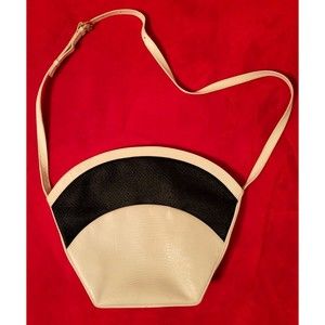 Vintage 1987 Carey Adina Leather Large Shoulder Purse Alligator Pattern White